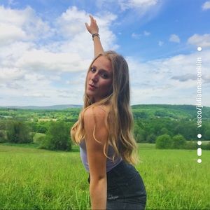 Meet your Posher, Julianna